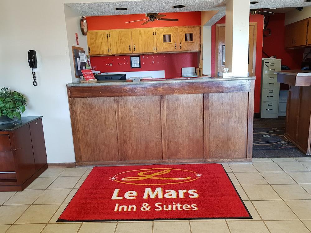Le Mars Inn And Suites Eksteriør billede