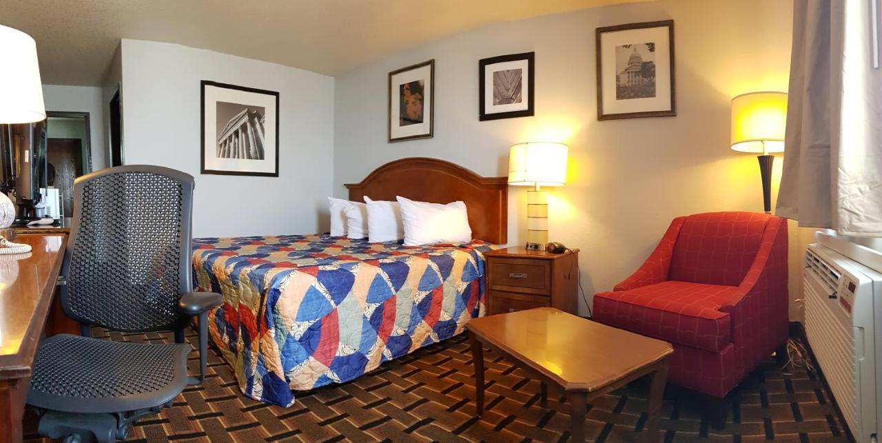 Le Mars Inn And Suites Eksteriør billede